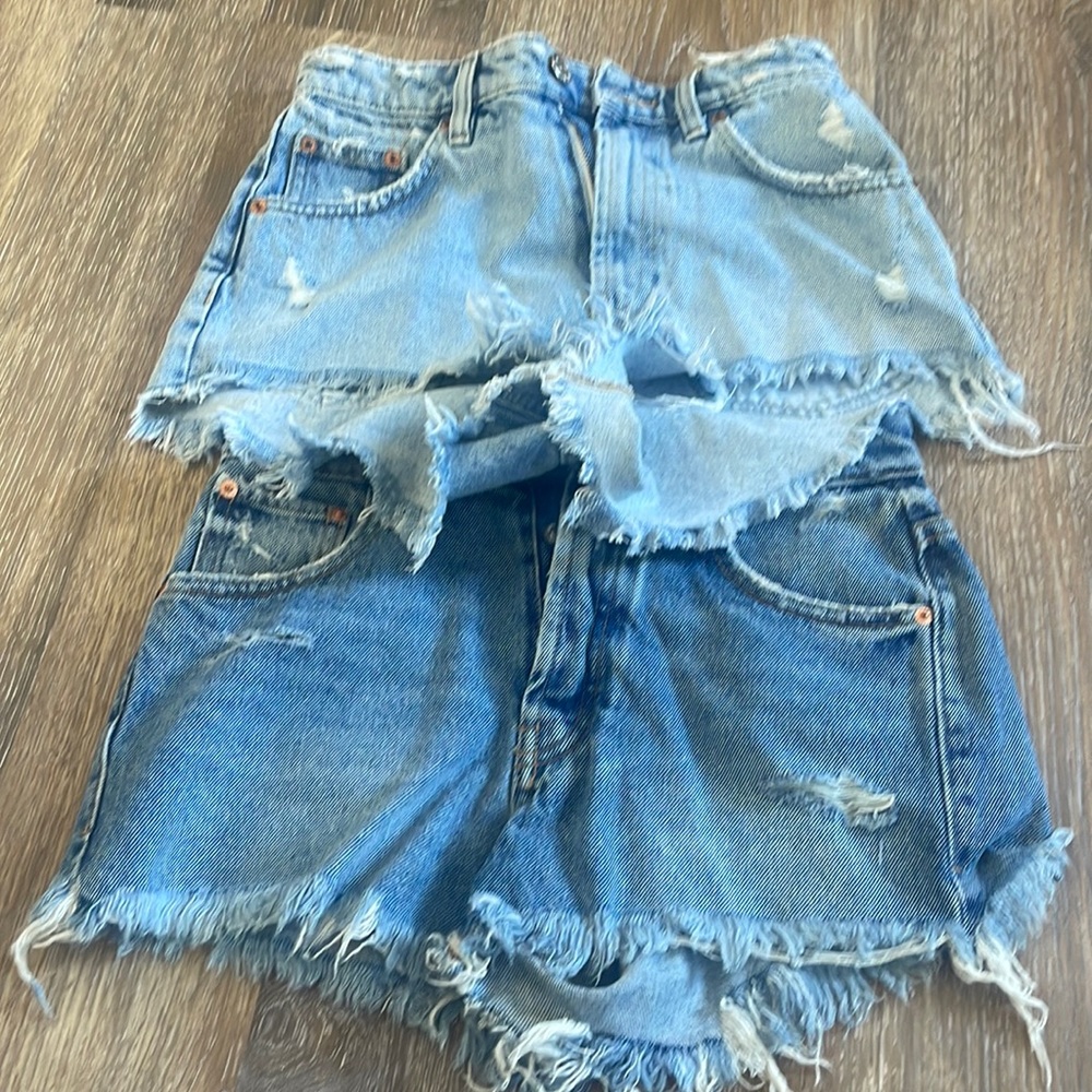 Size US 2 Brand Zara shorts